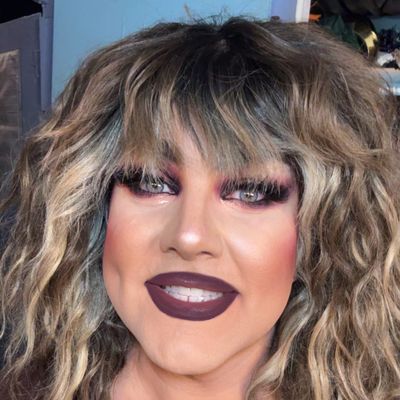 Abby with long bronze waves (opens Instagram)